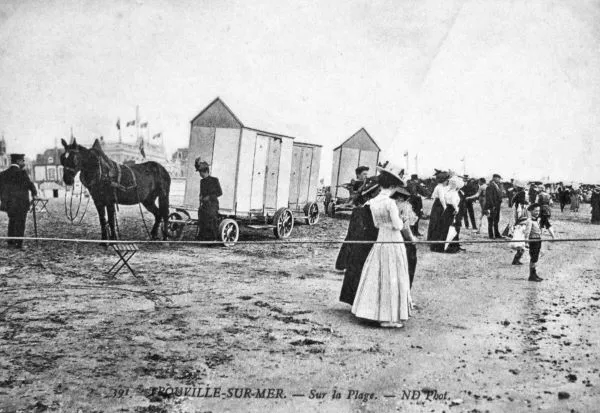 Postcard, Sea bath in Trouville, XIXth century